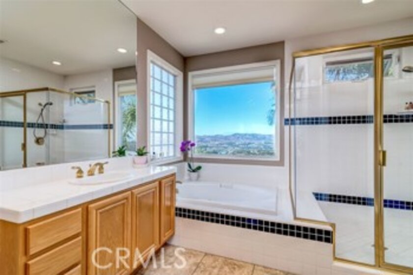 37964 Pinnacle Court Photo